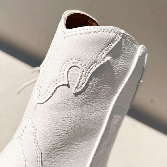 NEW Pointy Toe Stack Block Heel Zip Up Western Ankle Booties Boots Off White - Picture 15 of 16